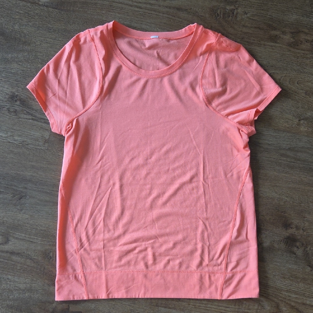 Lululemon Women's Coral Short-Sleeve Crewneck Top